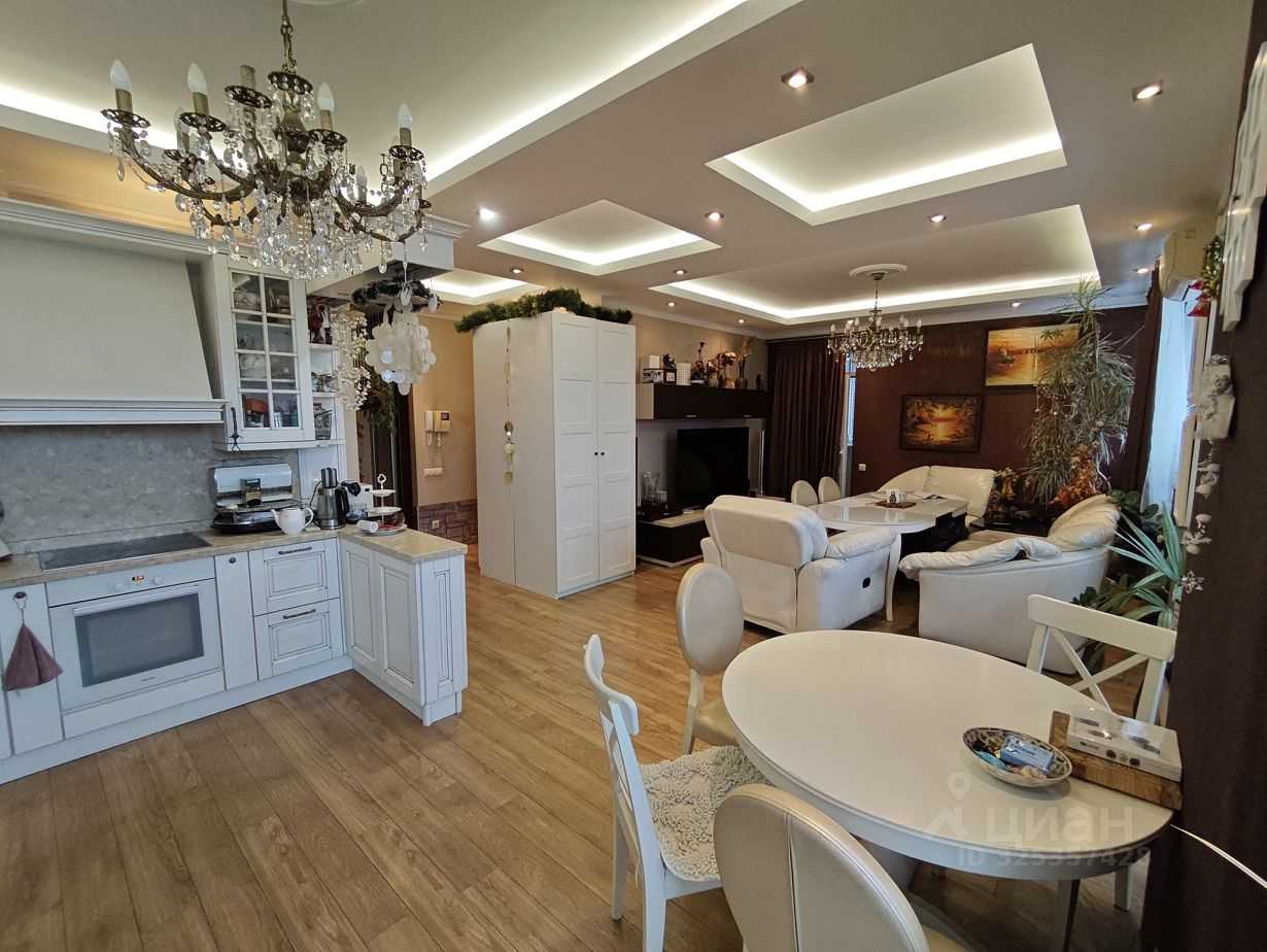 4-комнатная квартира, 150 м²