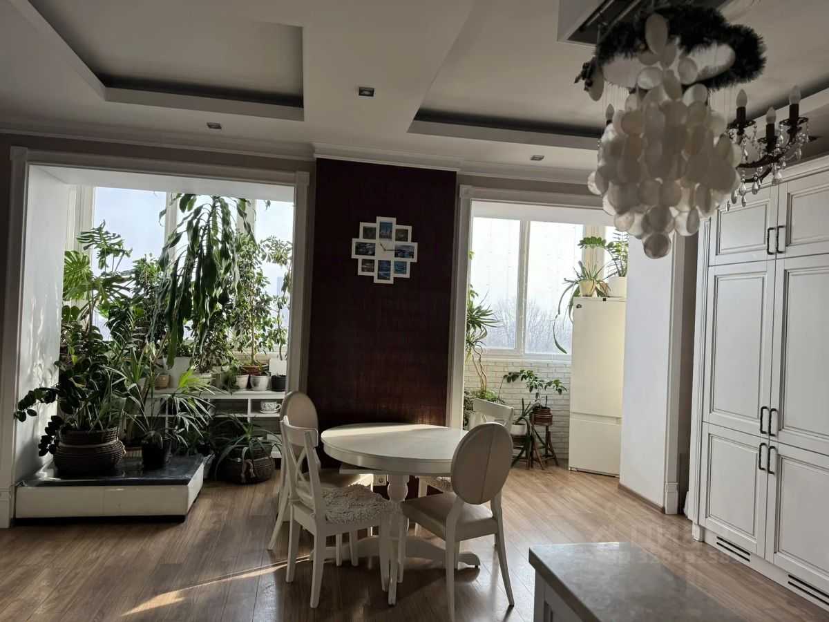 4-комнатная квартира, 150 м² — фотография 2