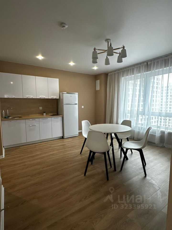 2-комнатная квартира, 55 м² — фотография 2