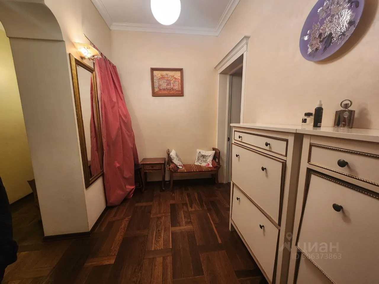 3-комнатная квартира, 107 м² — фотография 2
