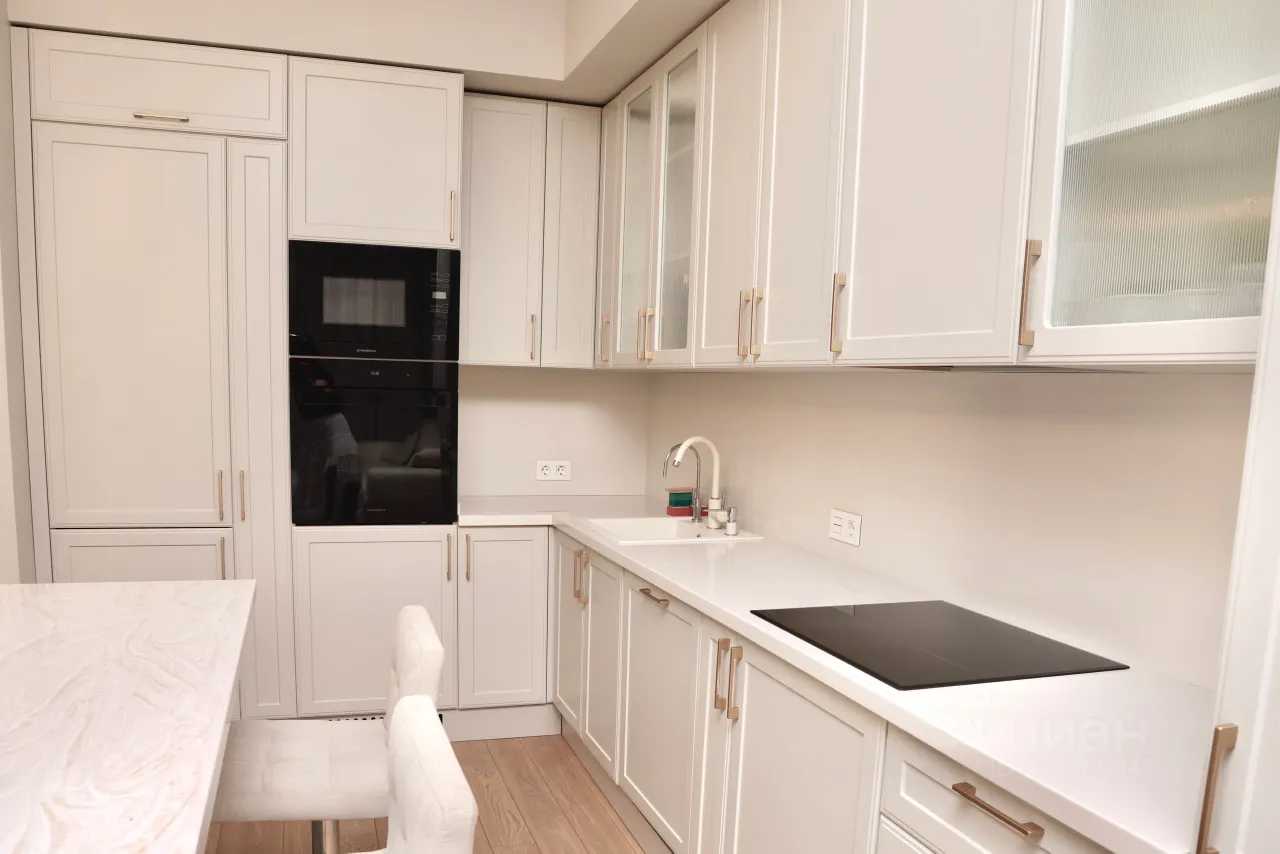 2-комнатная квартира, 72 м² — фотография 2