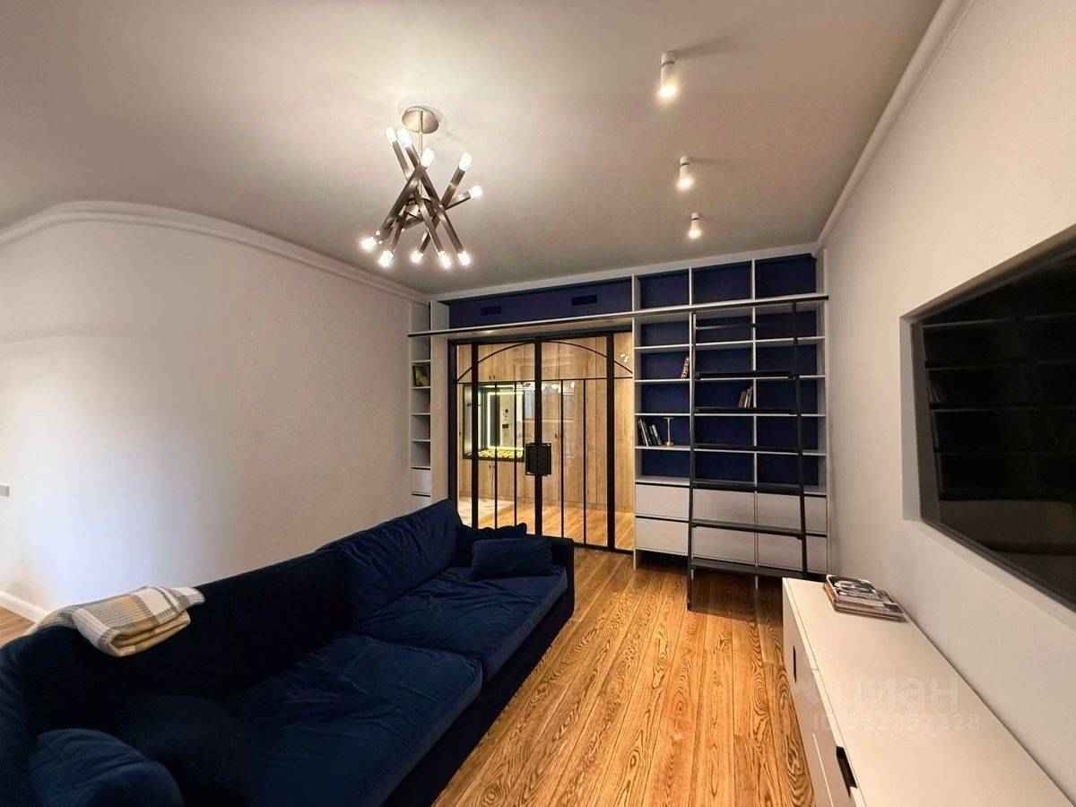 2-комнатная квартира, 112 м² — фотография 3