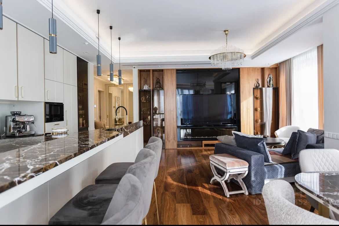 4-комнатная квартира, 180 м² — фотография 2