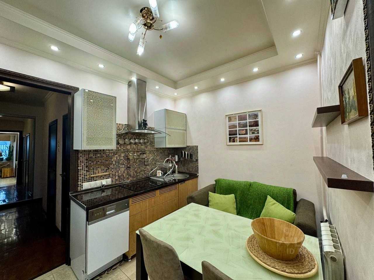 2-комнатная квартира, 63 м² — фотография 2