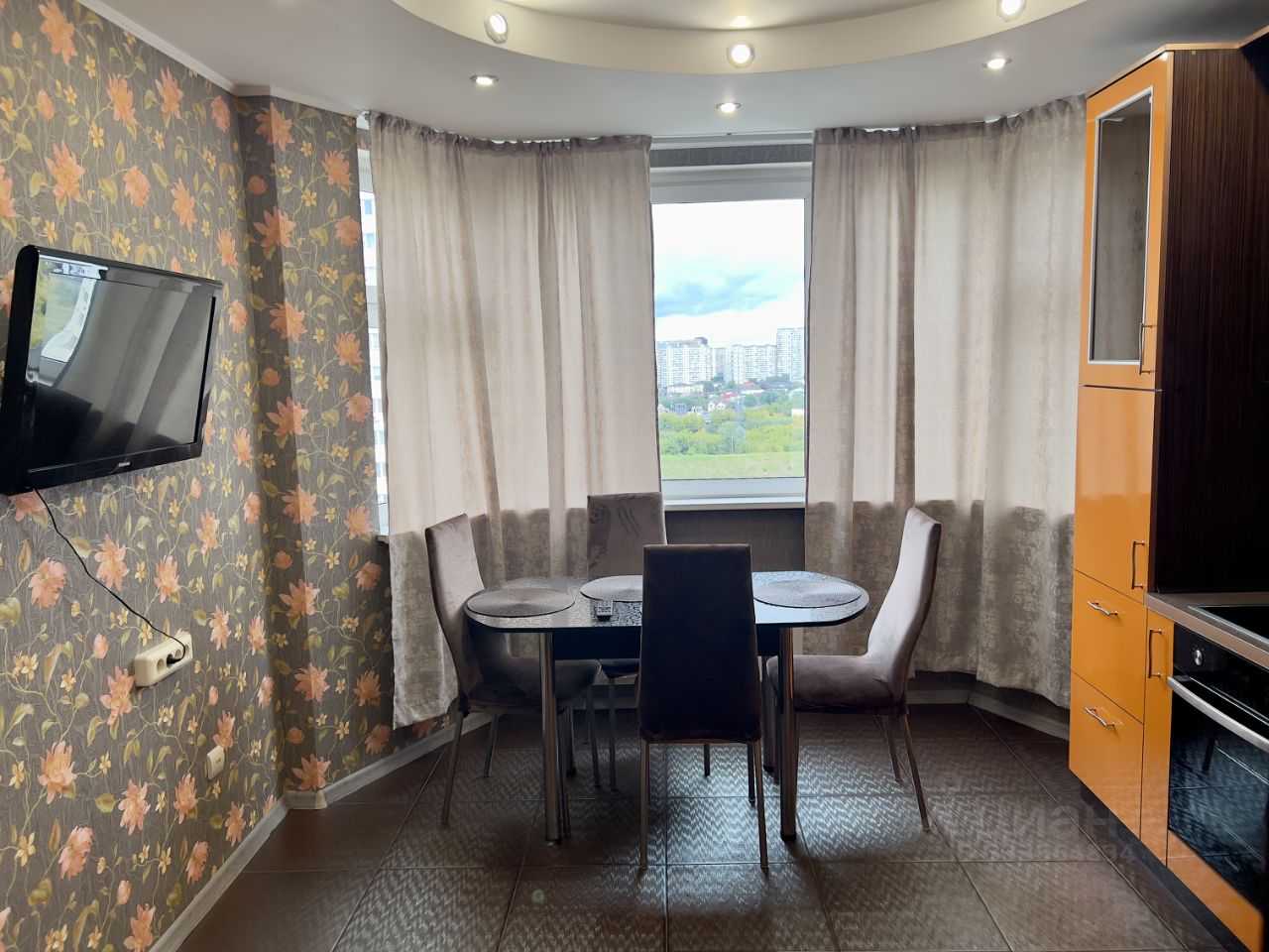 2-комнатная квартира, 64 м² — фотография 3