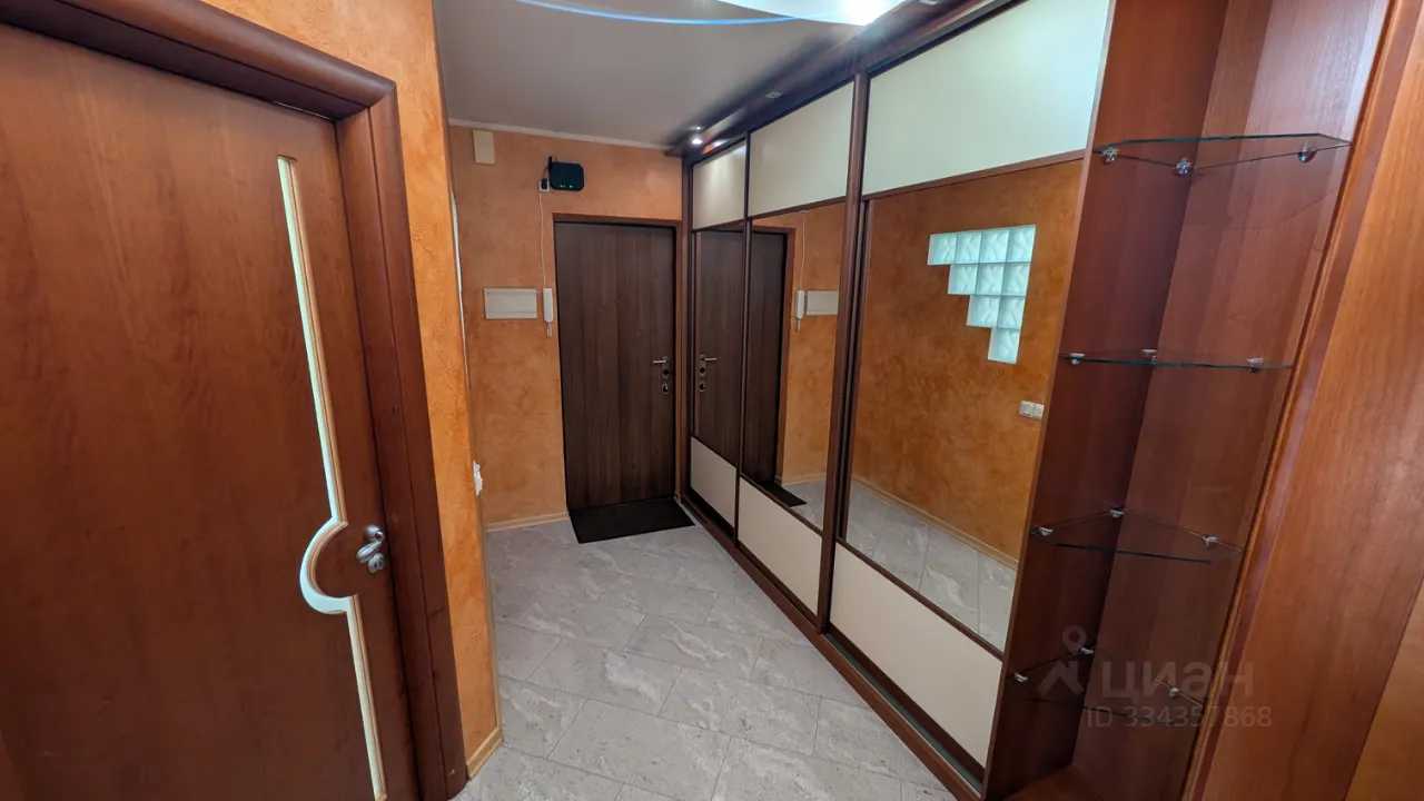 2-комнатная квартира, 67 м² — фотография 2