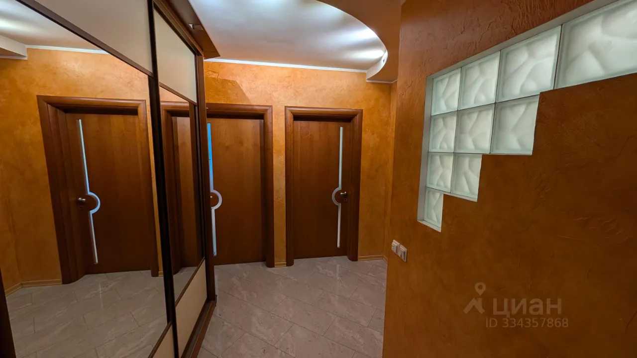 2-комнатная квартира, 67 м² — фотография 3