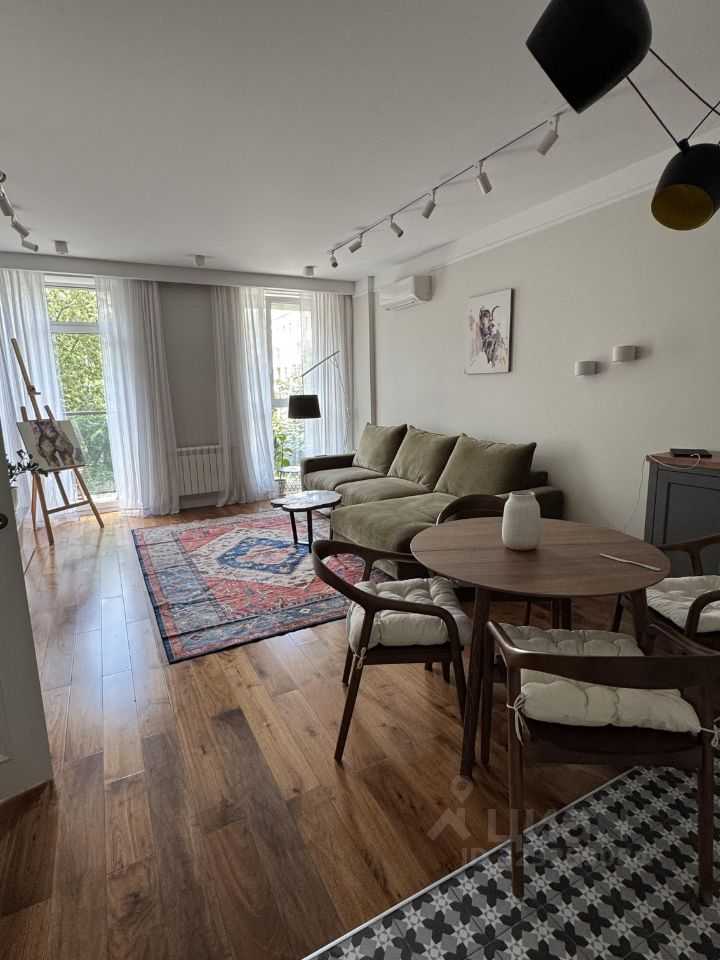 2-комнатная квартира, 62 м² — фотография 2