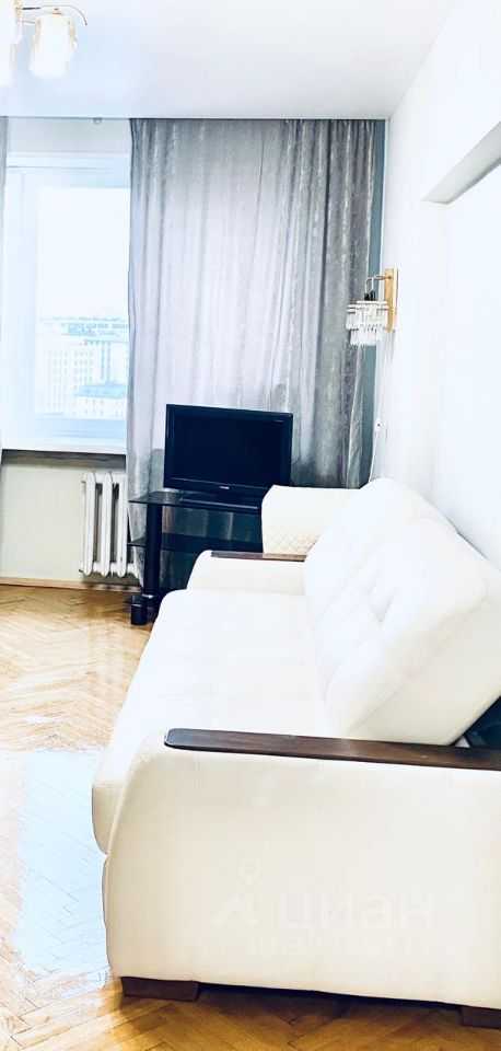 2-комнатная квартира, 56 м² — фотография 3