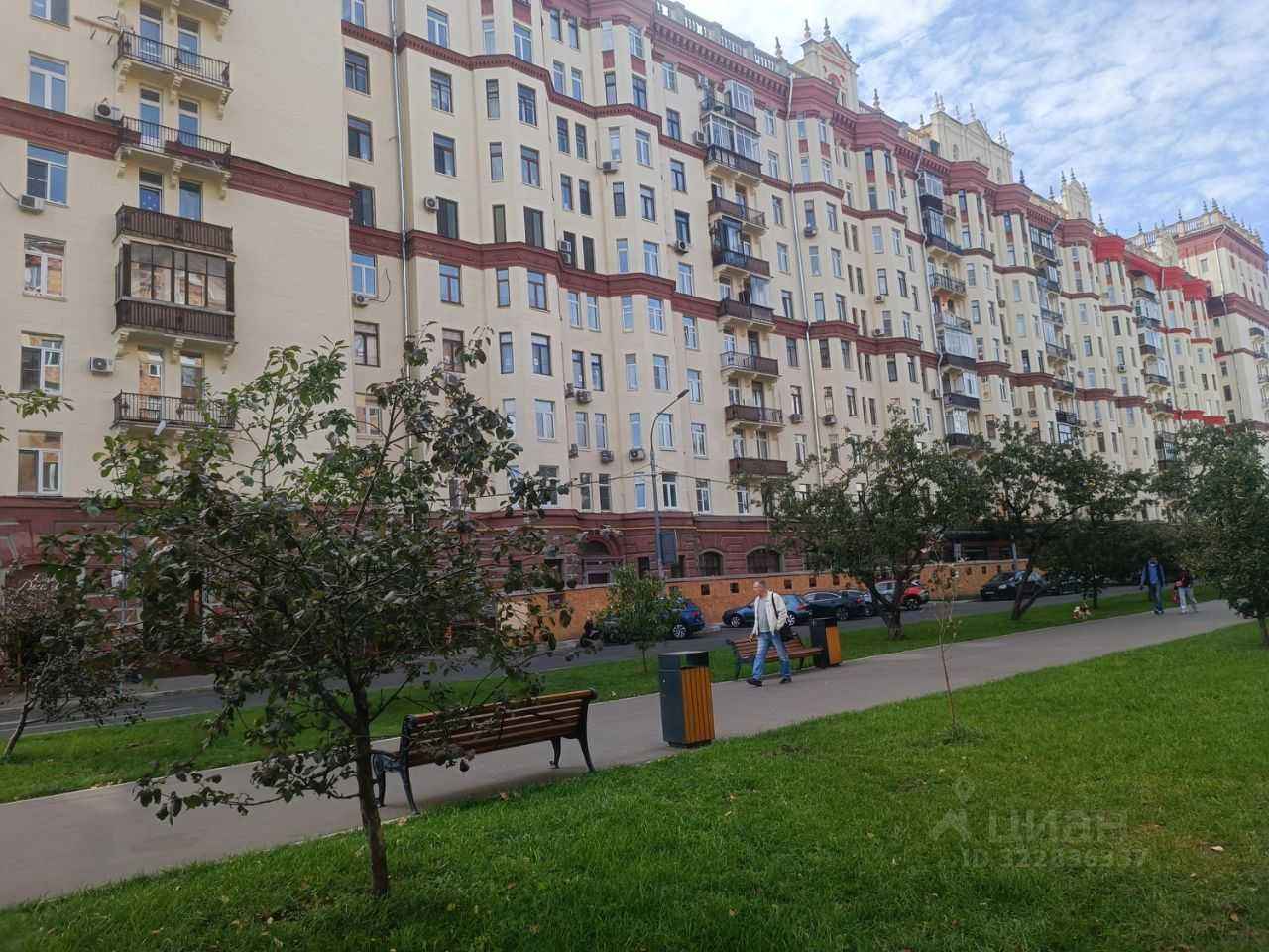 2-комнатная квартира, 70 м² — фотография 2