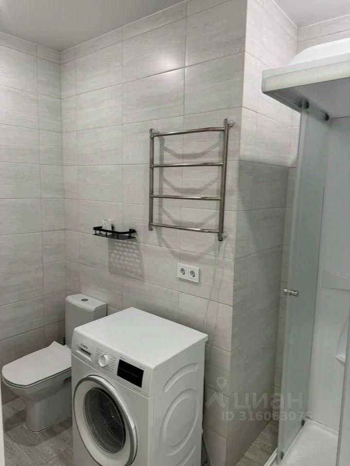 1-комнатная квартира, 37 м² — фотография 2