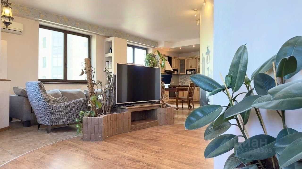 3-комнатная квартира, 140 м²