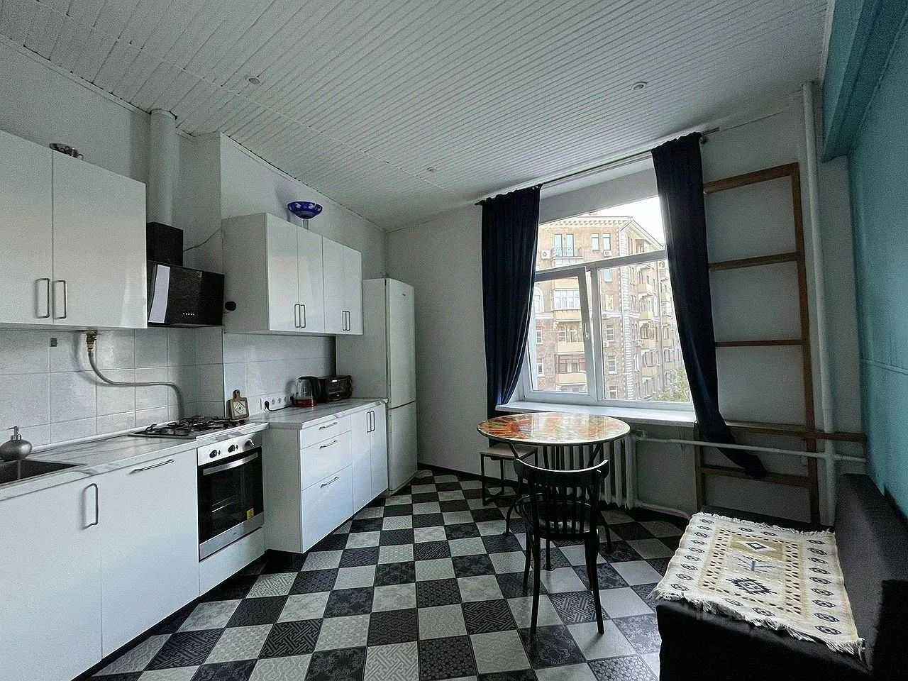 2-комнатная квартира, 75 м²