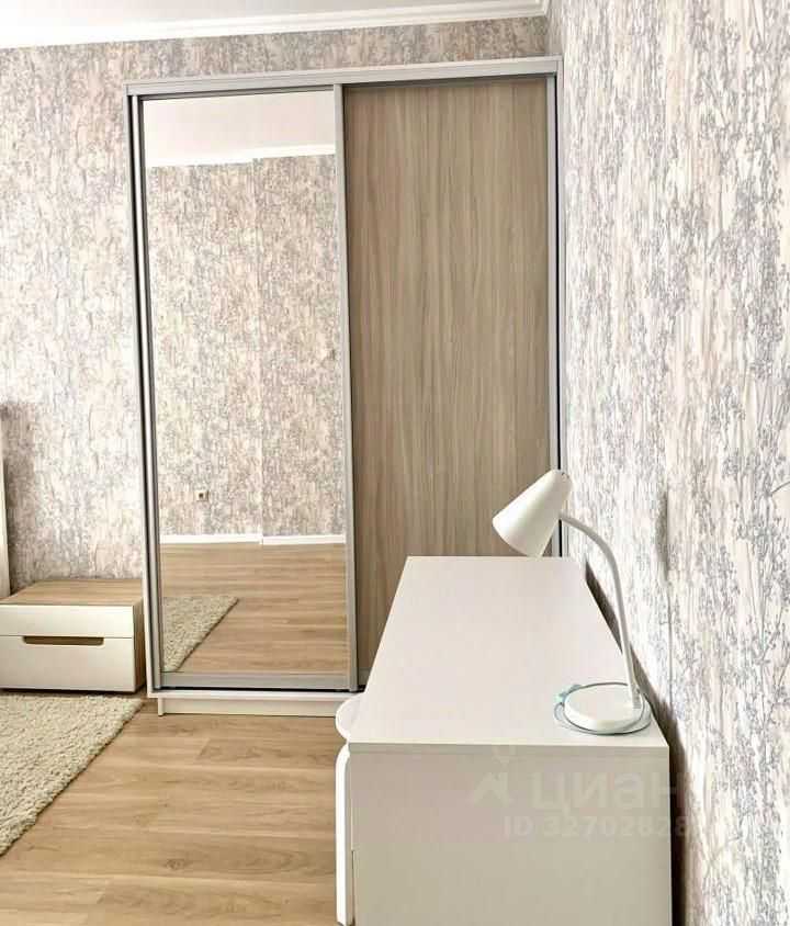 2-комнатная квартира, 79 м² — фотография 3