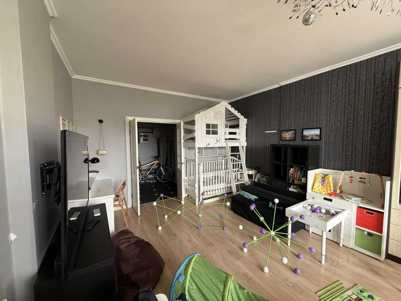 1-комнатная квартира, 56 м² — фотография 2