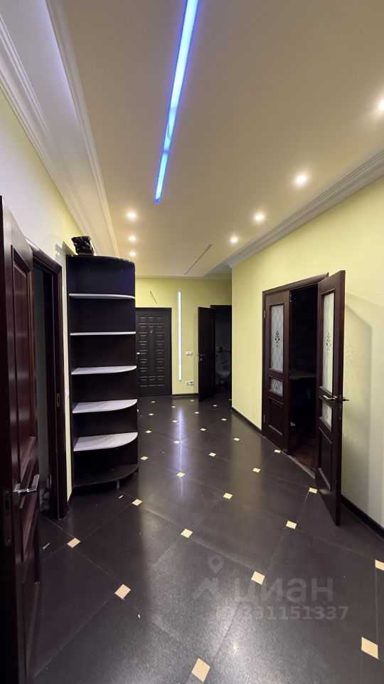 3-комнатная квартира, 103 м² — фотография 2