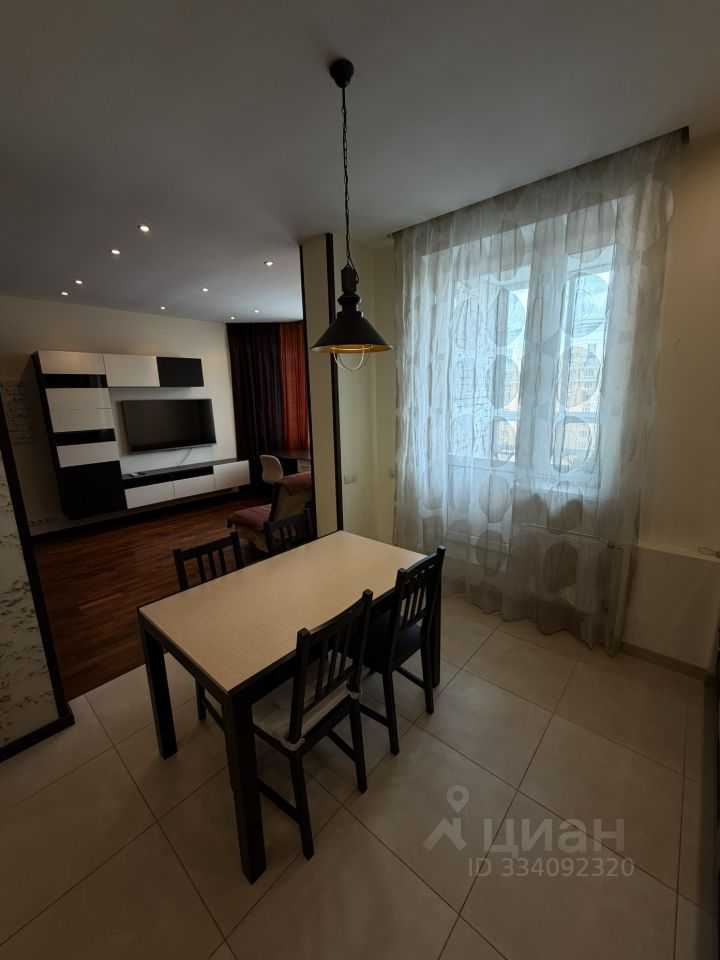 1-комнатная квартира, 52 м² — фотография 3