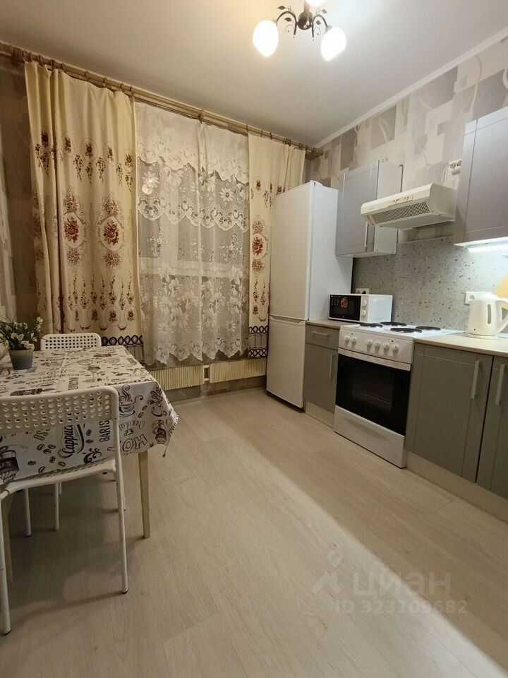 2-комнатная квартира, 55 м² — фотография 3