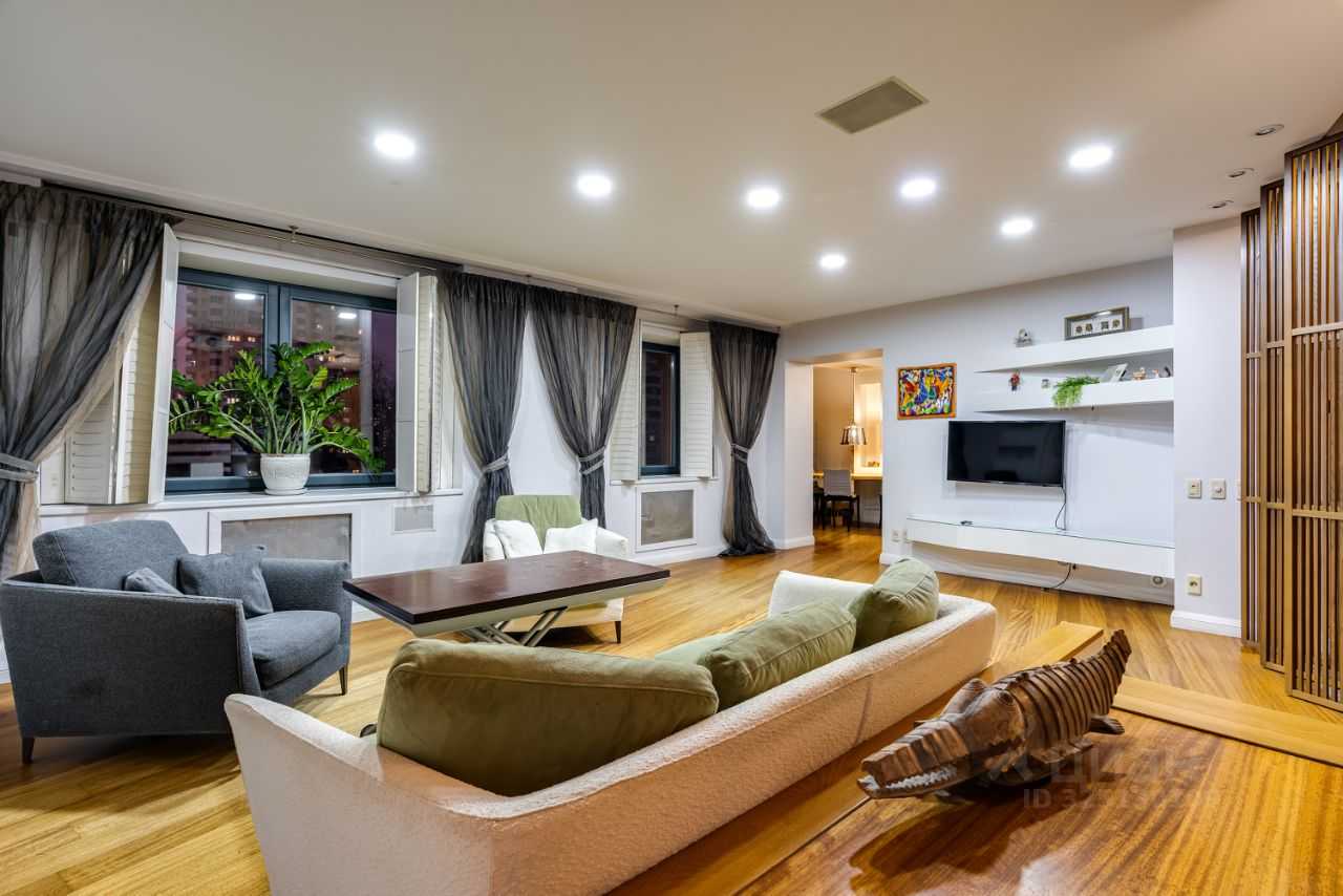 4-комнатная квартира, 136 м² — фотография 3