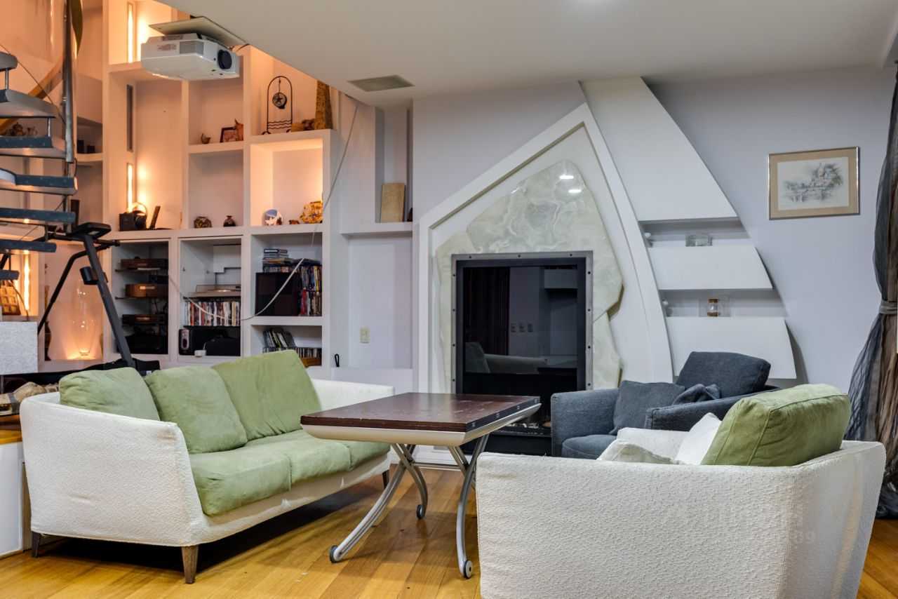 4-комнатная квартира, 136 м² — фотография 2