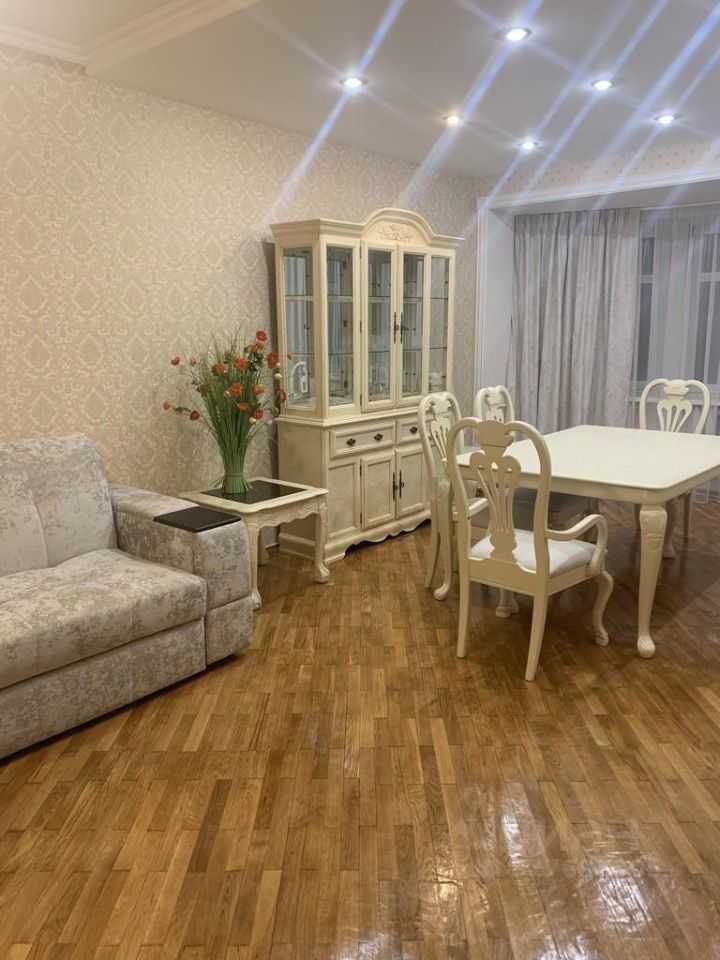 2-комнатная квартира, 76 м² — фотография 2