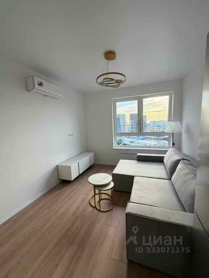 1-комнатная квартира, 37,9 м² — фотография 2