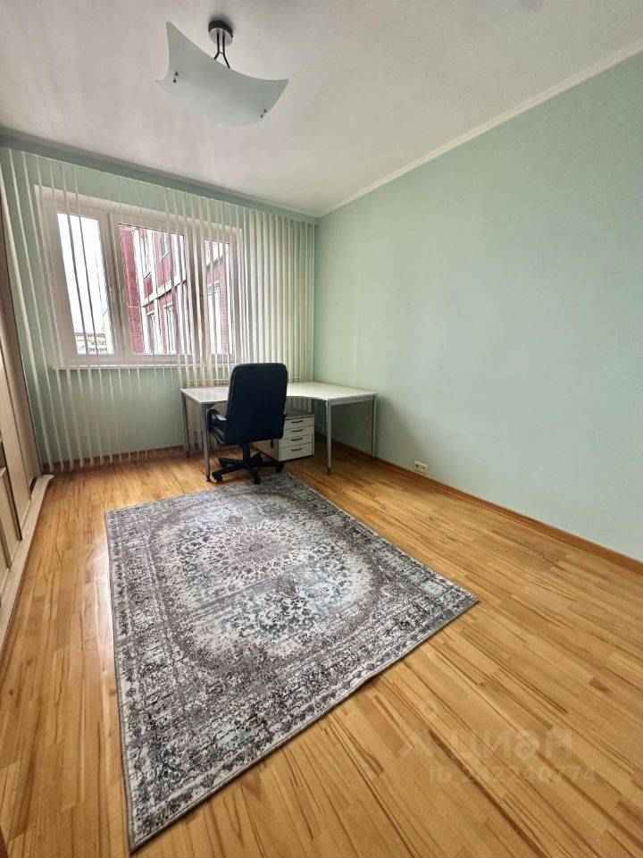 4-комнатная квартира, 100 м² — фотография 2