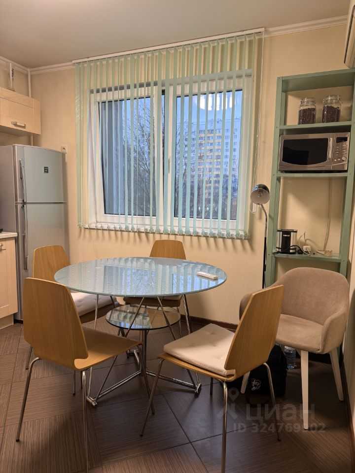 4-комнатная квартира, 100 м²
