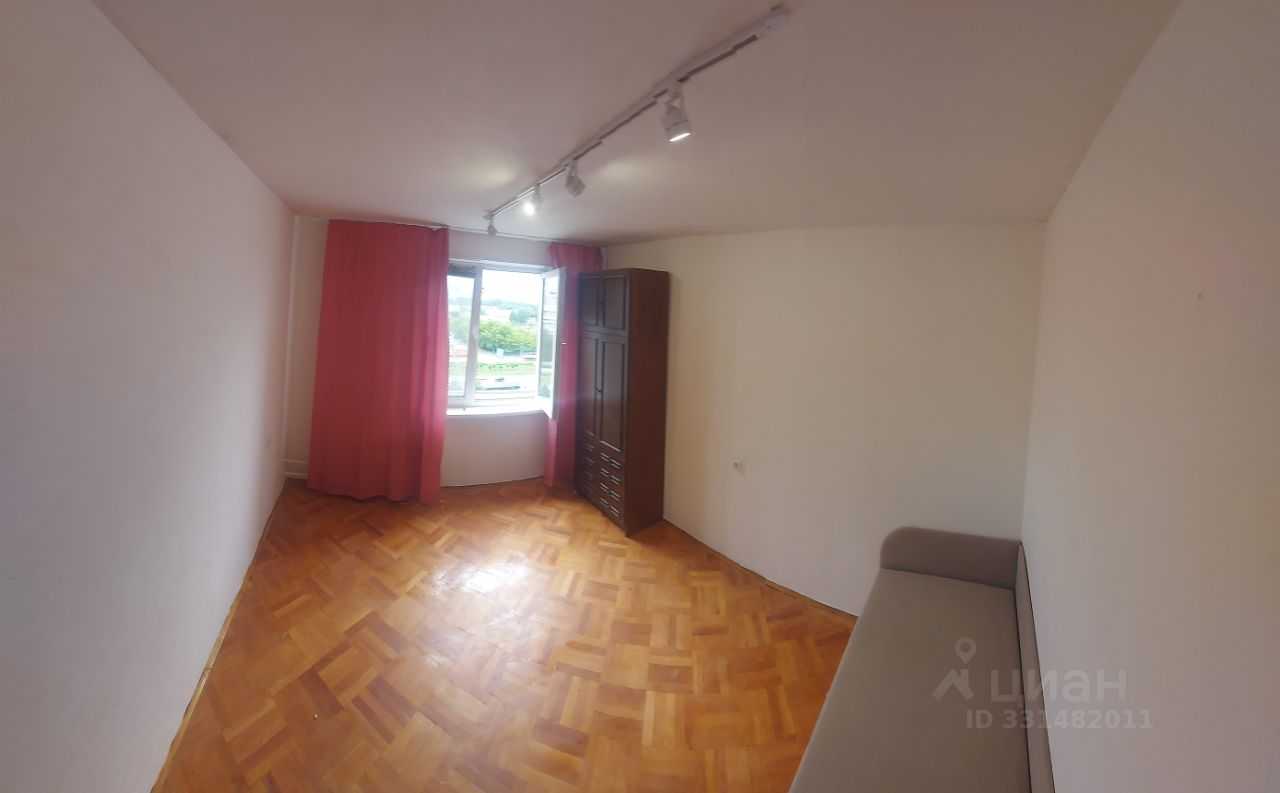 2-комнатная квартира, 55 м² — фотография 3