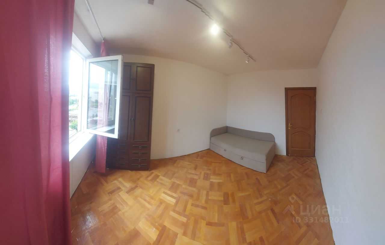 2-комнатная квартира, 55 м² — фотография 2