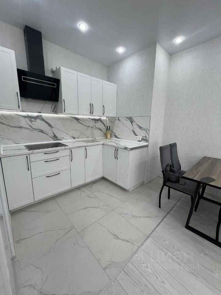 1-комнатная квартира, 35 м² — фотография 2