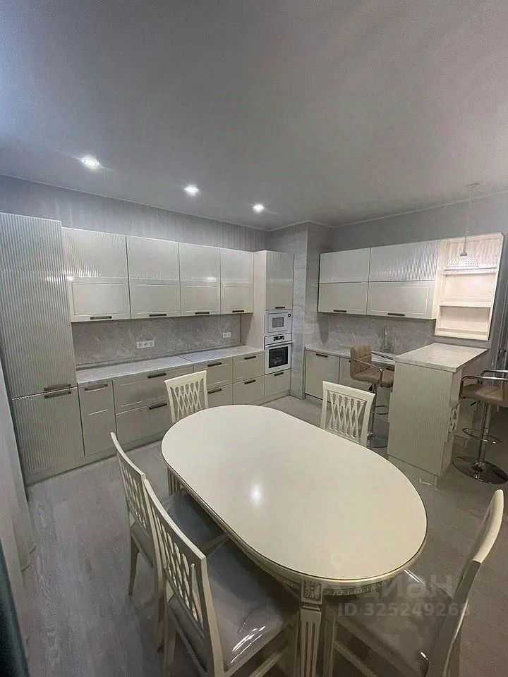 2-комнатная квартира, 64 м² — фотография 3