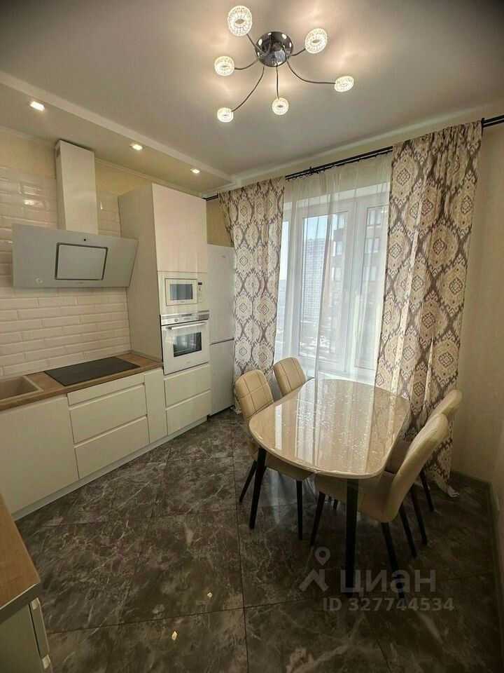 1-комнатная квартира, 42 м² — фотография 2