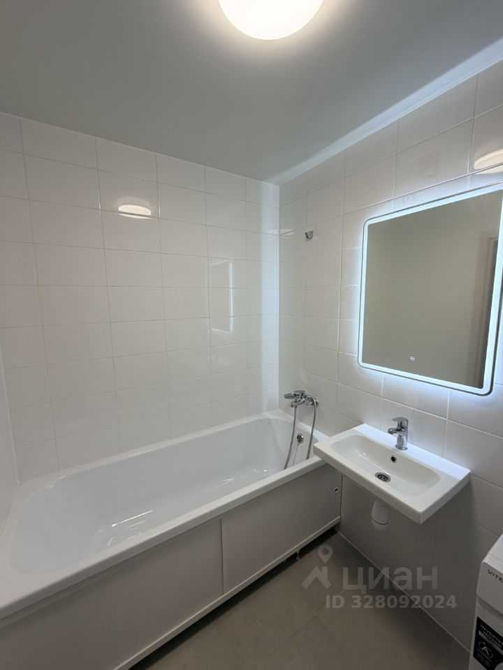 2-комнатная квартира, 42,3 м² — фотография 2