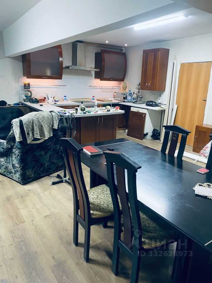 3-комнатная квартира, 200 м² — фотография 2