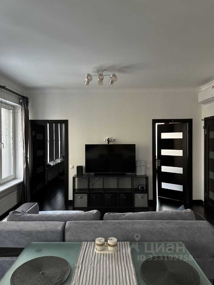 3-комнатная квартира, 70 м² — фотография 3