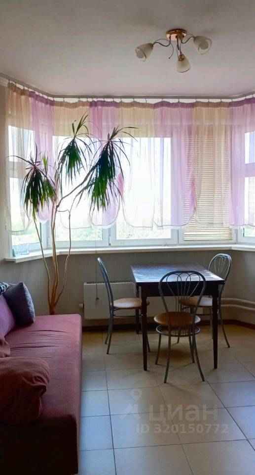 2-комнатная квартира, 65 м² — фотография 3