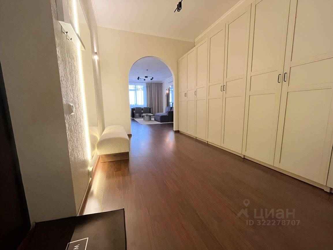 4-комнатная квартира, 135 м²
