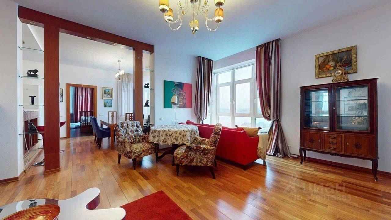 4-комнатная квартира, 214,2 м²