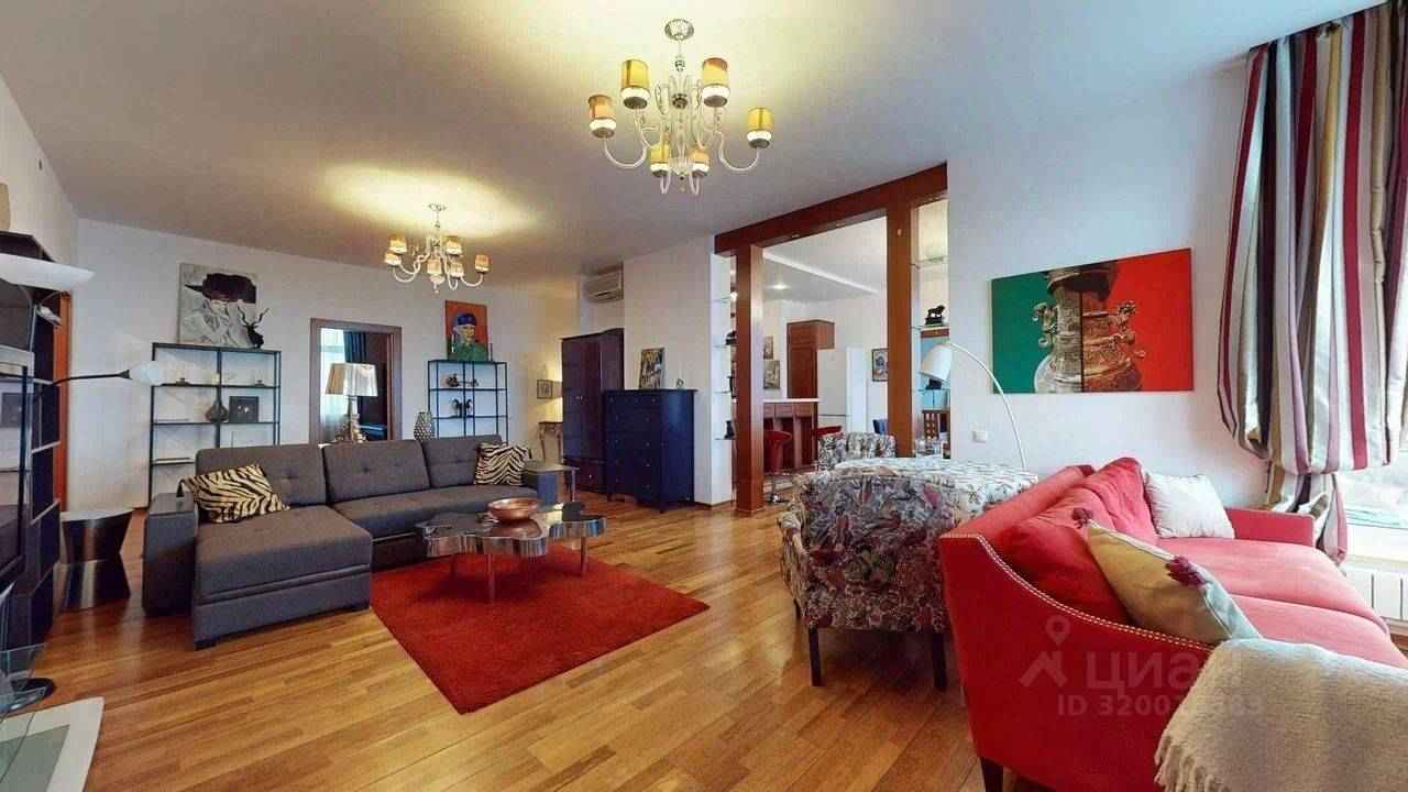 4-комнатная квартира, 214,2 м² — фотография 2
