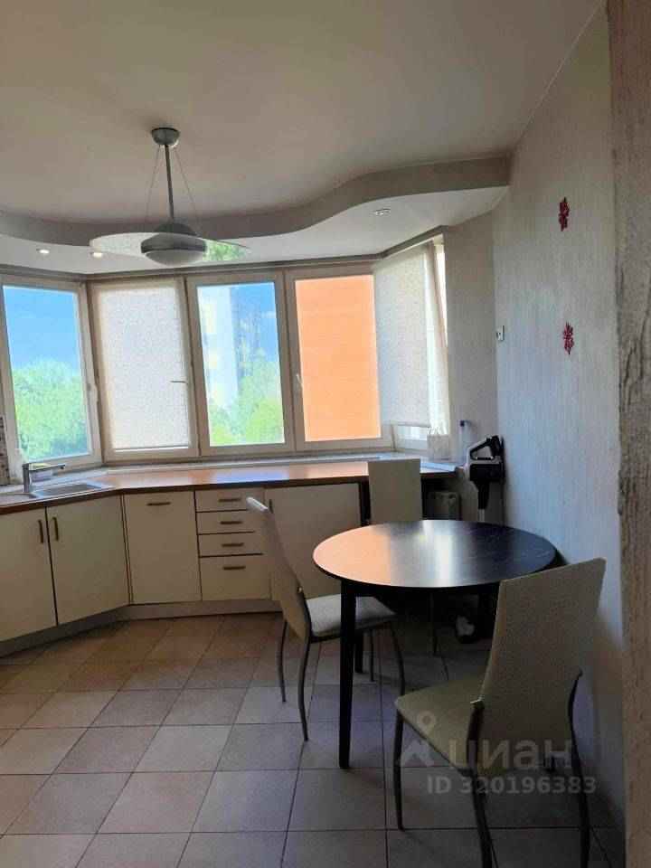 3-комнатная квартира, 80 м² — фотография 3