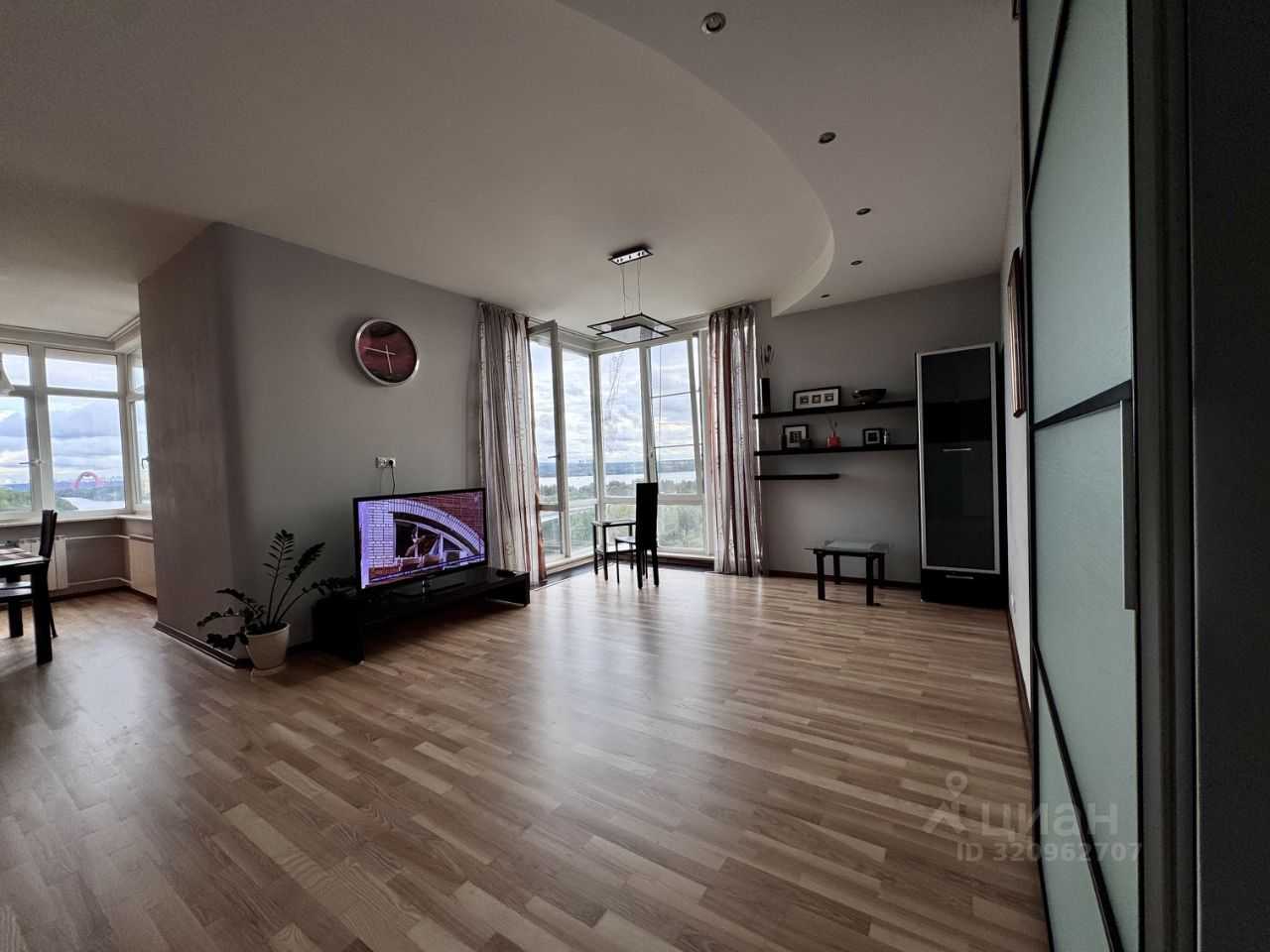 4-комнатная квартира, 155 м²
