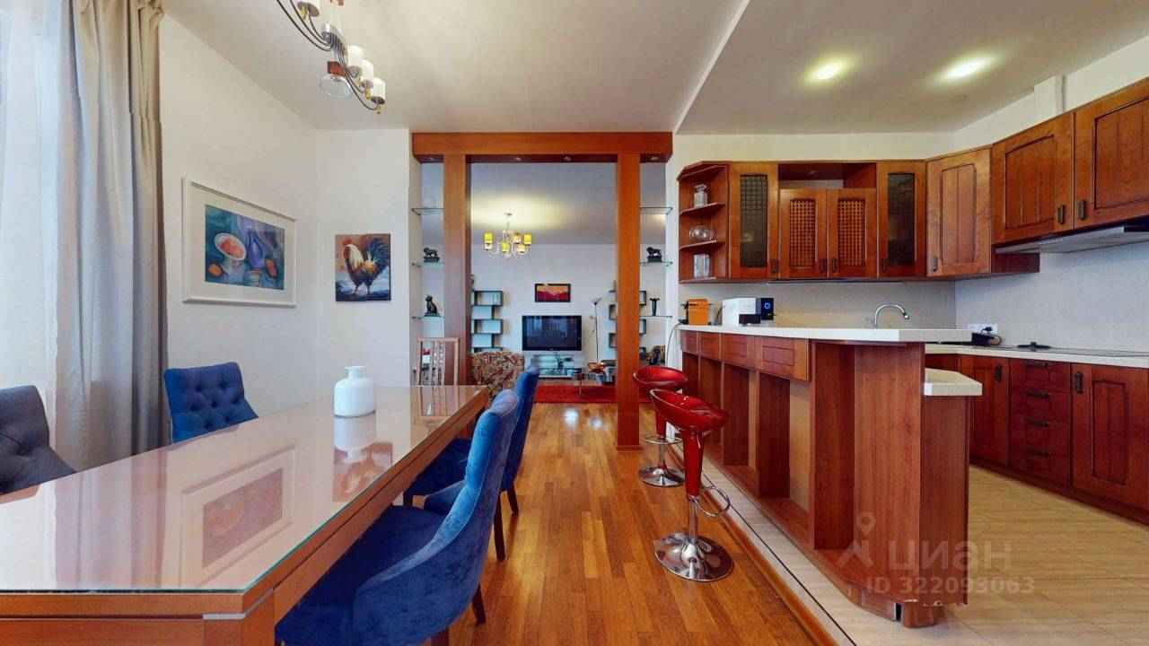 4-комнатная квартира, 214,2 м²