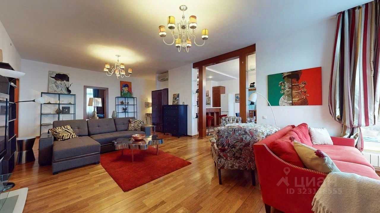4-комнатная квартира, 214,2 м² — фотография 2