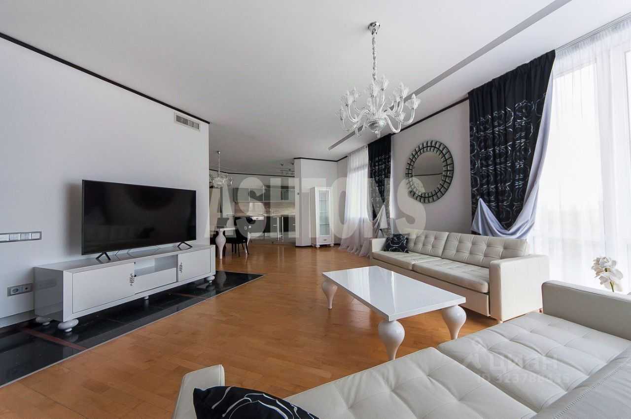 3-комнатная квартира, 152 м² — фотография 2