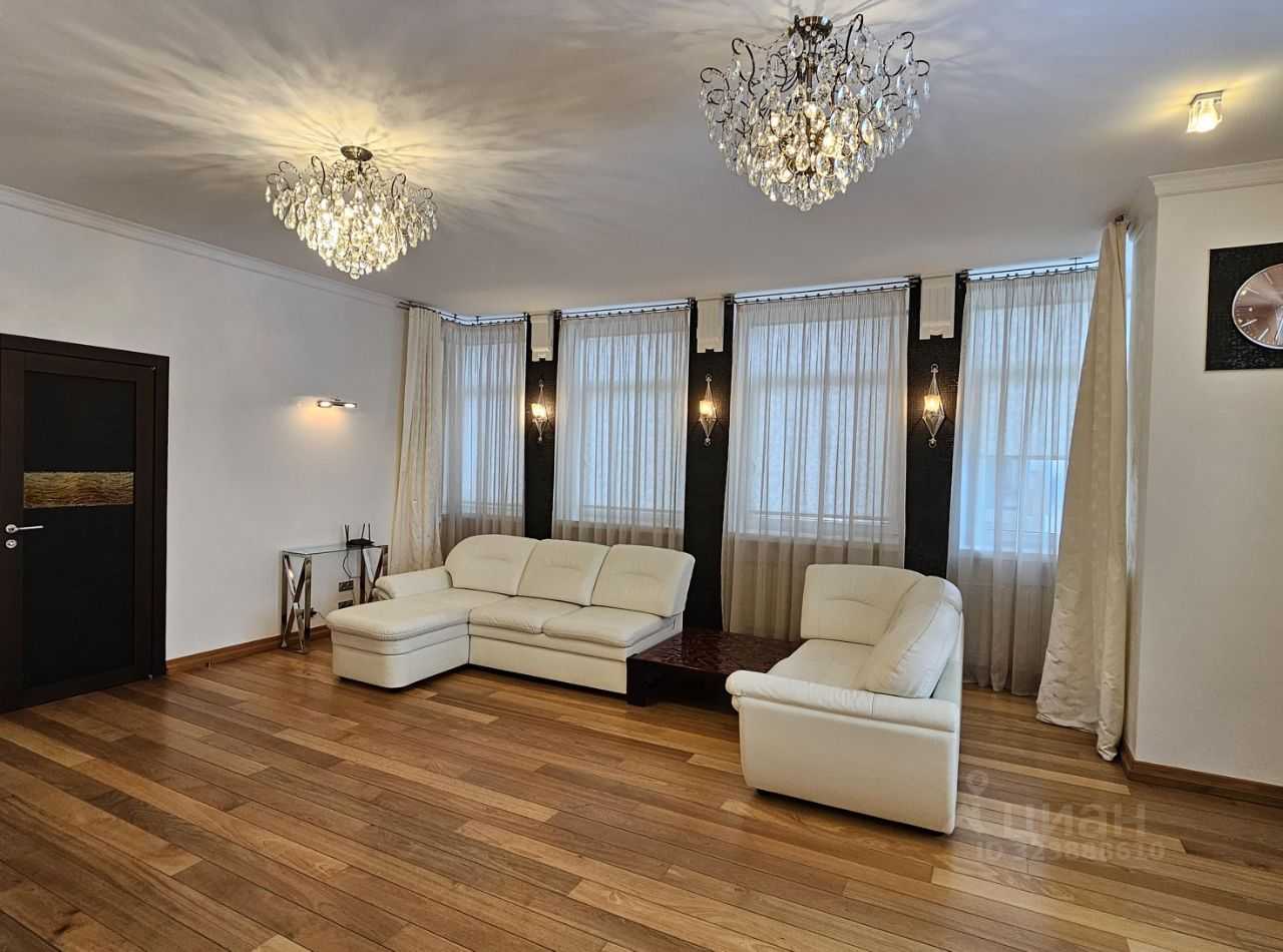 4-комнатная квартира, 190 м²