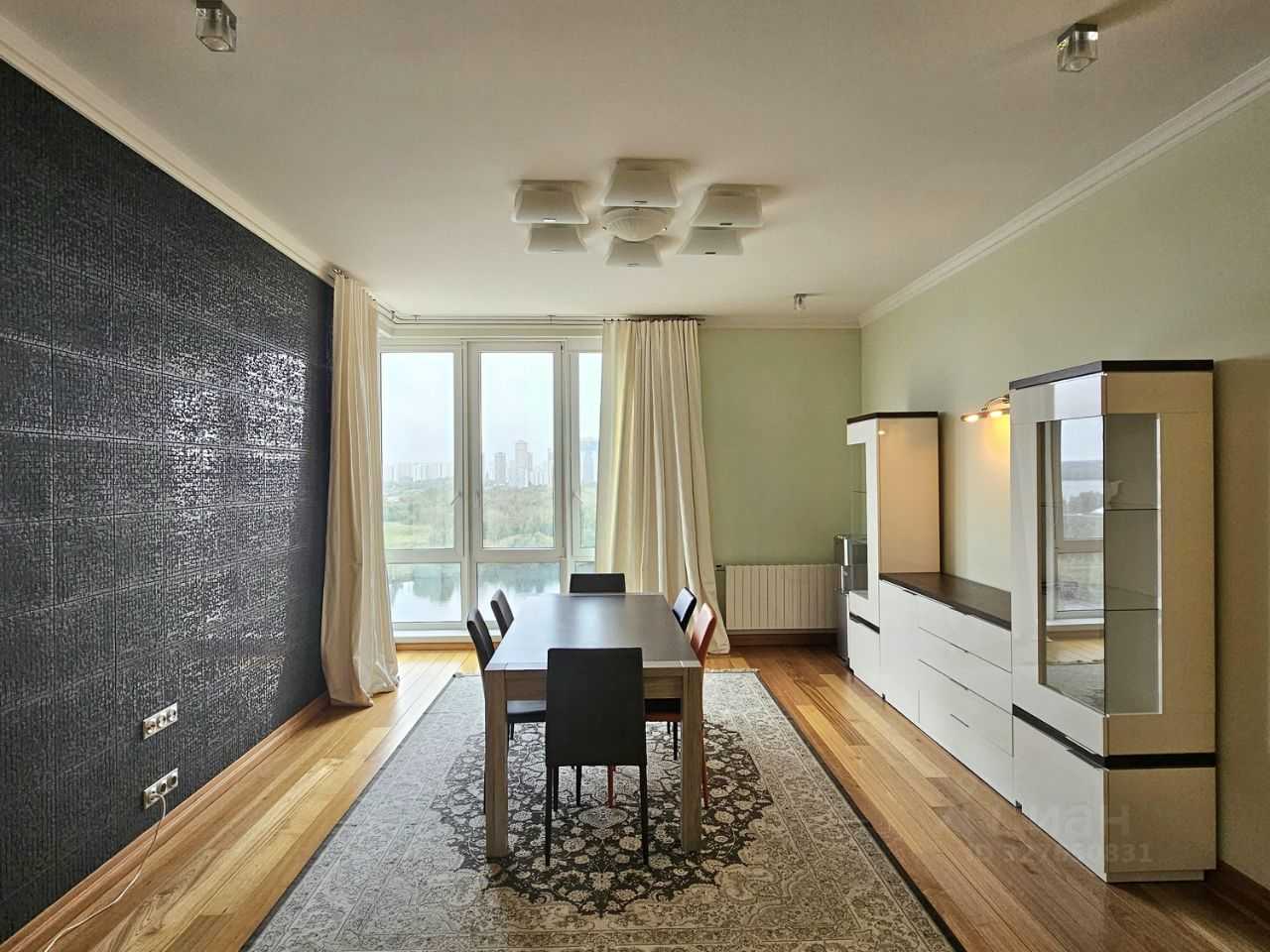 4-комнатная квартира, 190 м² — фотография 3