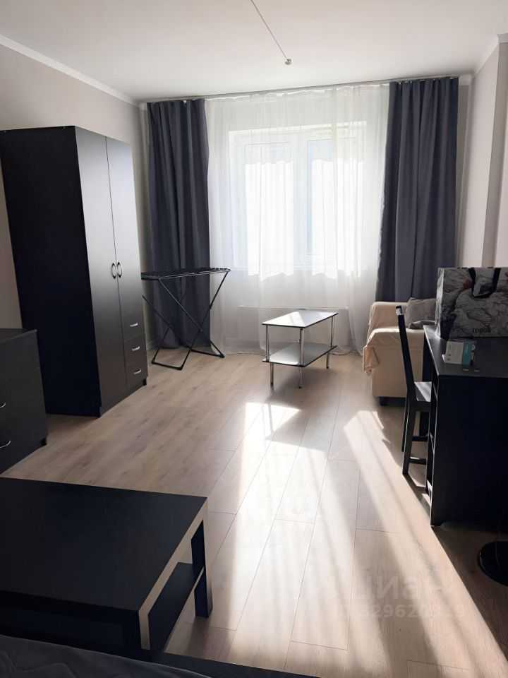 1-комнатная квартира, 42 м² — фотография 3