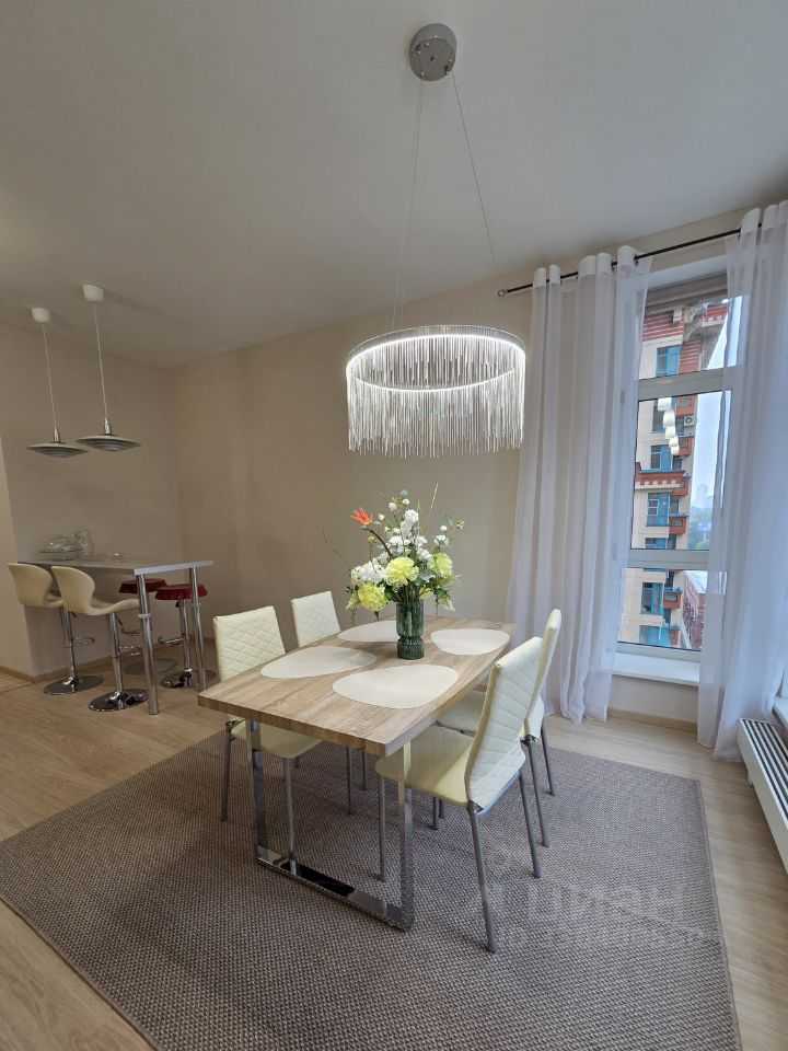 2-комнатная квартира, 90 м² — фотография 2