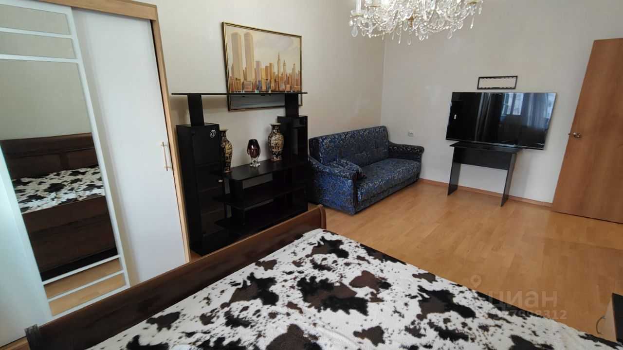 2-комнатная квартира, 60 м² — фотография 3